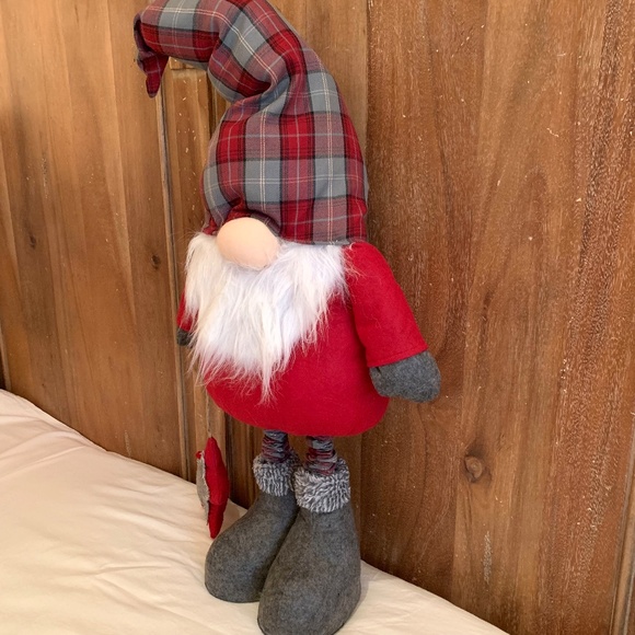 Large Plush Plaid Gnome Holding Star With Extendable Telescope Legs Decoration - Picture 8 of 12